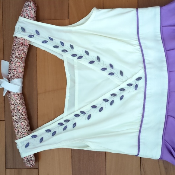 Girl's Dress - Picture 3 of 6